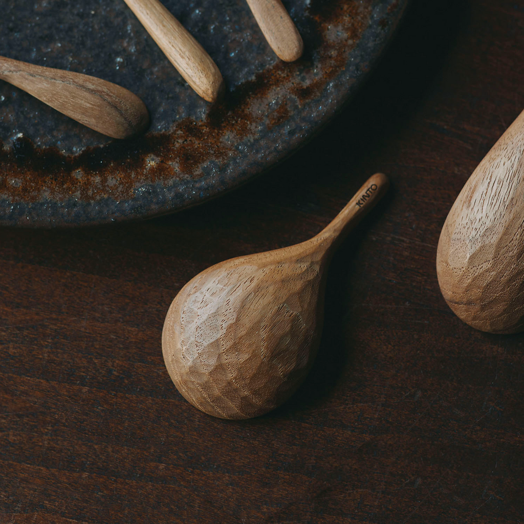 Kinto BAUM tea scoop teak 3