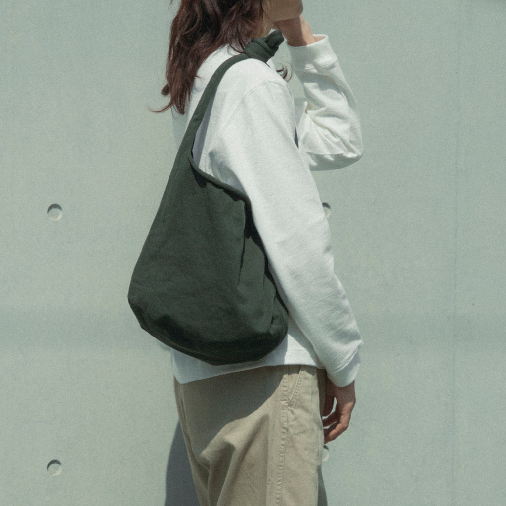KINTO FUTO SLING BAG DARK GREEN