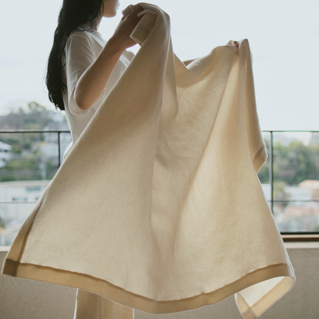 Kinto FUTO waffle half blanket 1400x1000mm off-white 2