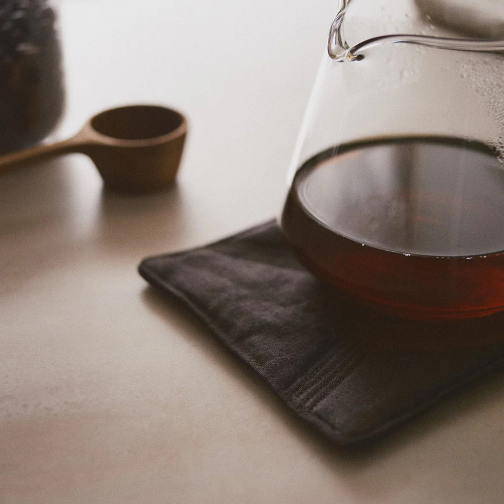 KINTO FUTO LINEN POT HOLDER 200X130MM CHARCOAL