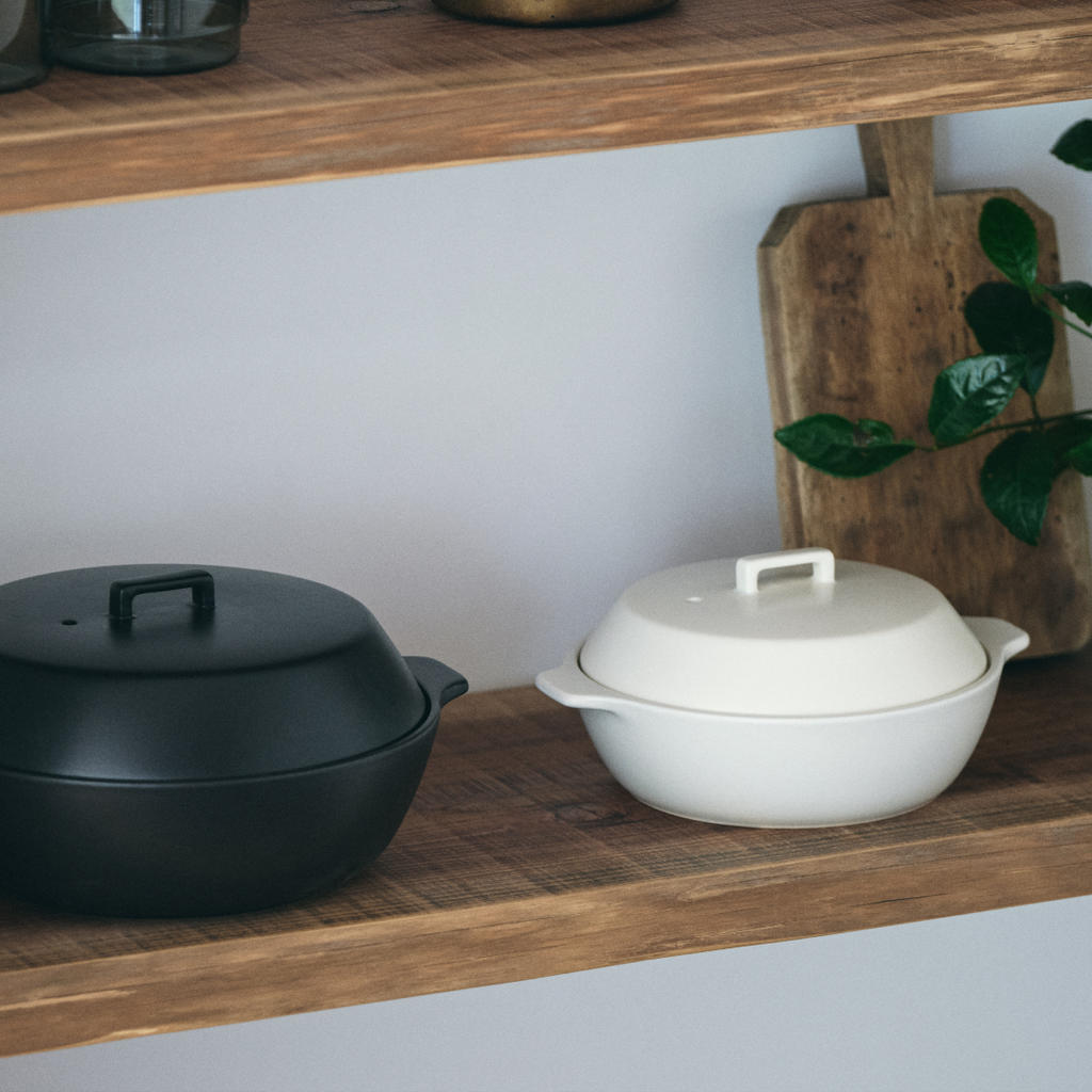 KINTO KAKOMI CERAMIC POT 1.2L BLACK