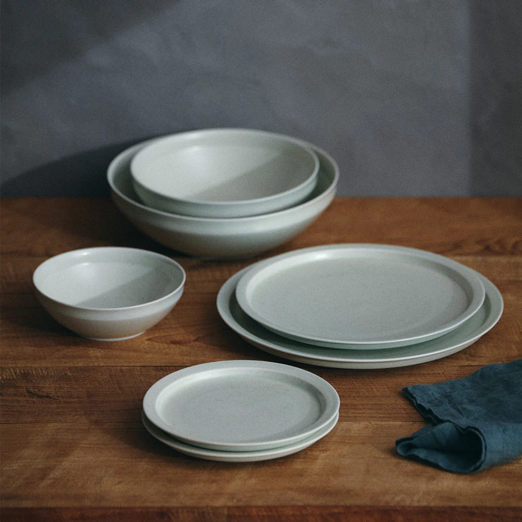 Kinto LIN plate 170mm earth gray 2