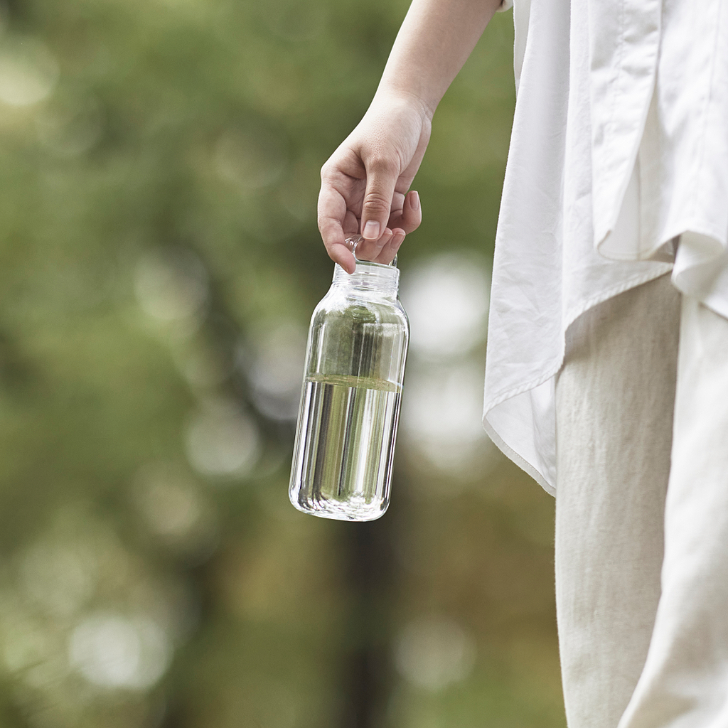 Kinto WATER BOTTLE 500ml smoke 2