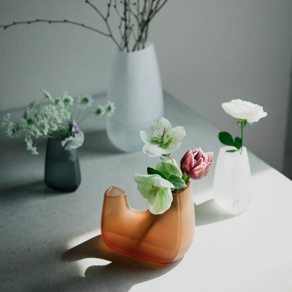 KINTO TRE VASE 140X80X110MM  AMBER